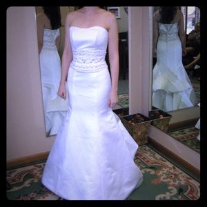 Mon Cheri Couture Wedding Dress by Sabrina Toy NWT